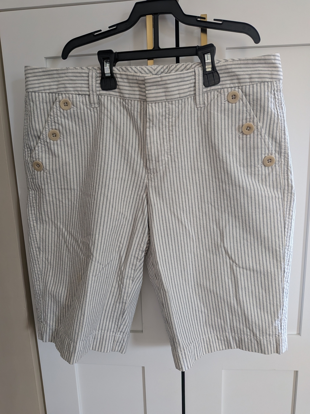 Highly Requested GAP Y2k Cream and Navy Striped Cotton Bermuda Shorts